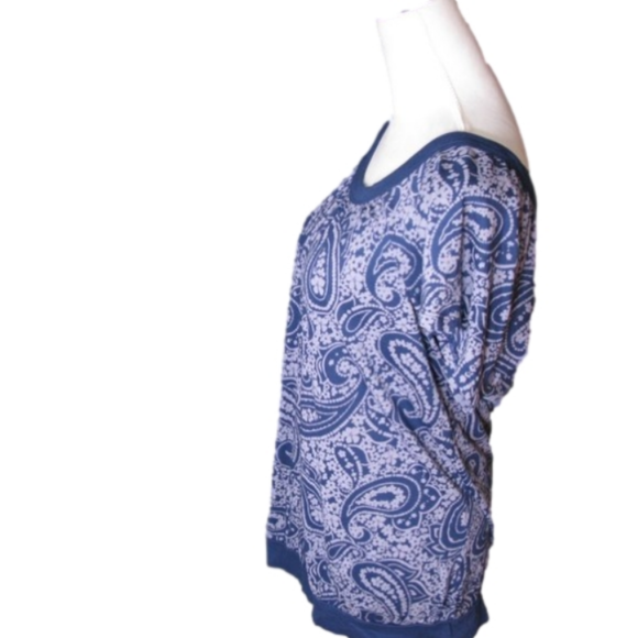 A Pea in the Pod Blue/Gray Paisley Lightweight Maternity Top Size Large - Picture 3 of 5